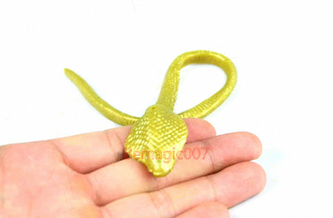 Magic Snake Charmer - Close Up Magic