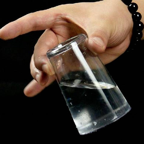 Hydrostatic Glass - Close Up Magic