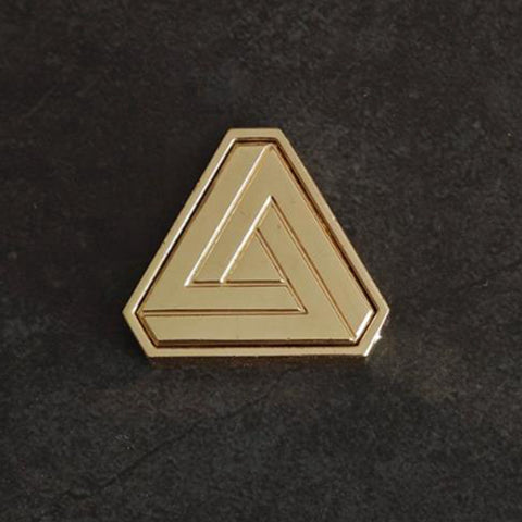 Gravity Art Pendant - Close Up Magic-- New Arrival
